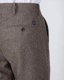 Calças Clássicas Soft Slim em Castanho Escuro